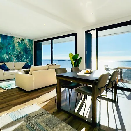 Sea Front Apartment Camara de Lobos