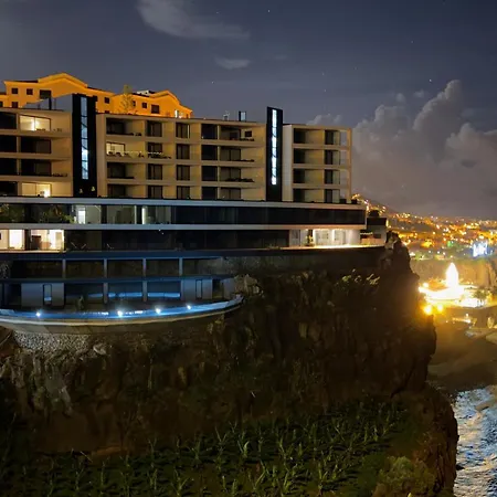 Sea Front Câmara de Lobos