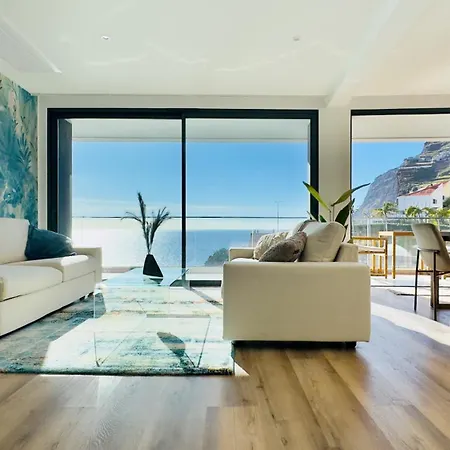 Sea Front Apartment