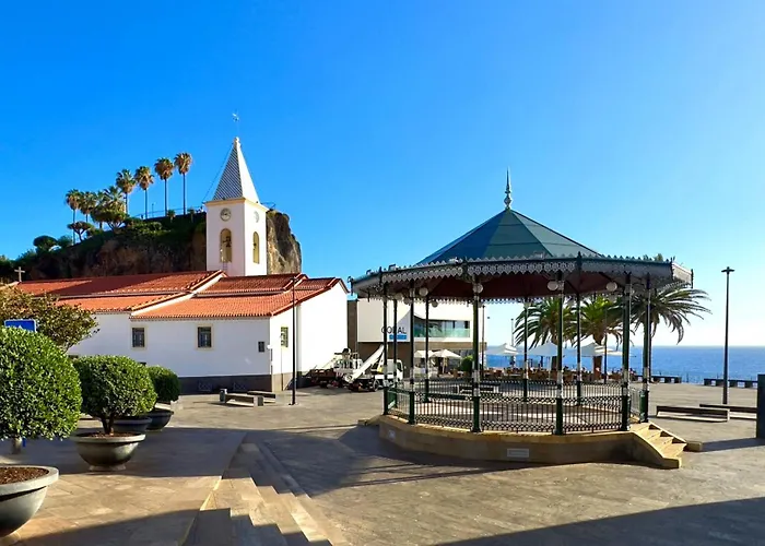 Sea Front Câmara de Lobos