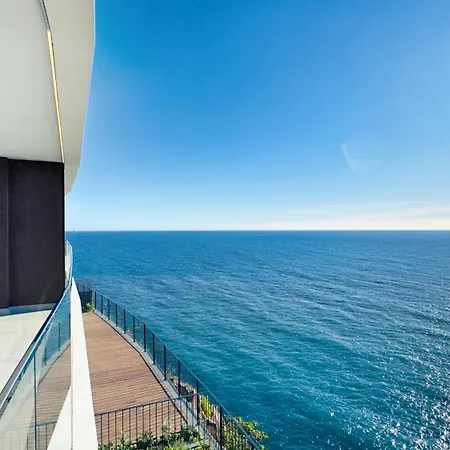 Sea Front Câmara de Lobos