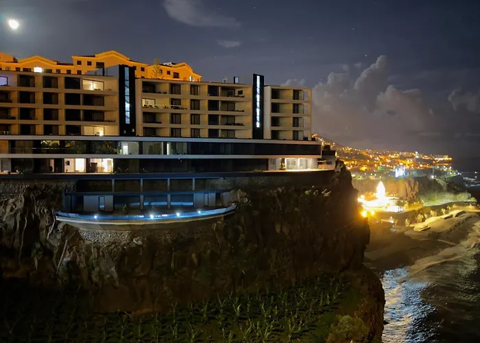 Sea Front Câmara de Lobos